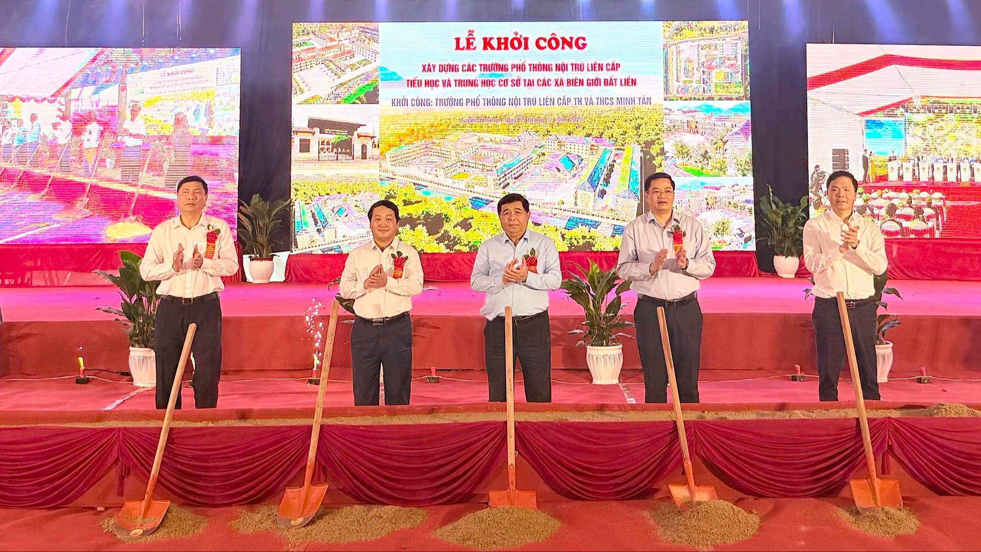 Thủ tướng phát động khởi công xây dựng 72 trường nội trú cho học sinh vùng biên - Ảnh 9.