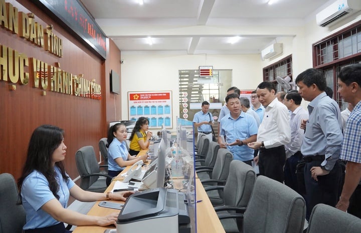 Tonivå lokalforvaltning: Vitenskap, teknologi, innovasjon og digital transformasjon forbedrer driftseffektiviteten - Bilde 1. Chính quyền địa phương 2 cấp: Khoa học, công nghệ, đổi mới sáng tạo và chuyển đổi số nâng cao hiệu quả vận hành- Ảnh 1.