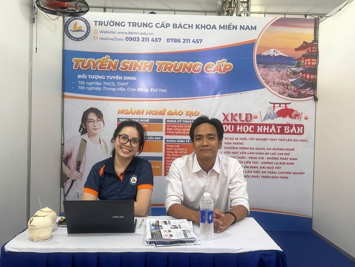 Job Link 2025: Cơ hội học bổng “0 đồng” và việc làm gia sư - Ảnh 3.