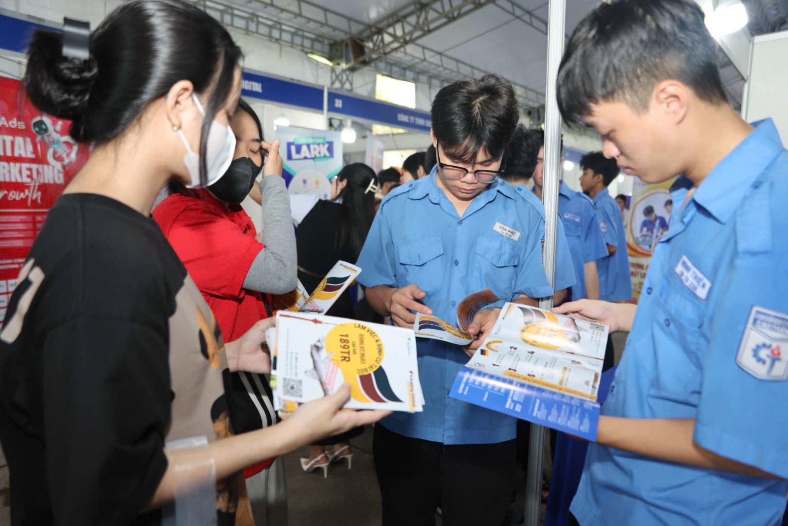 כיתוב לתמונה