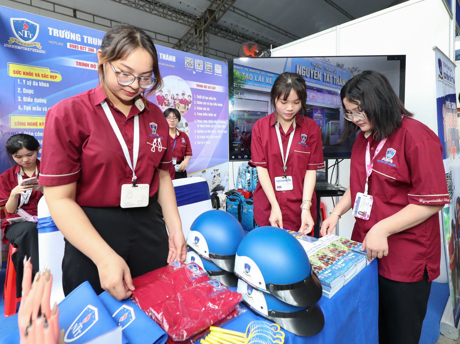 כיתוב לתמונה