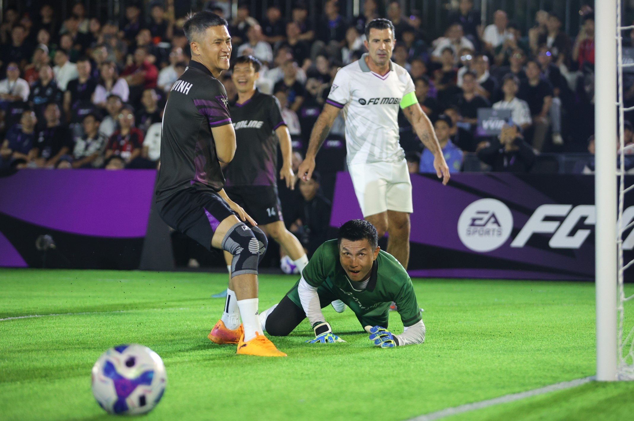 រូបថត Van Quyen Cong Vinh ៨ Van Quyen Cong Vinh anh 8