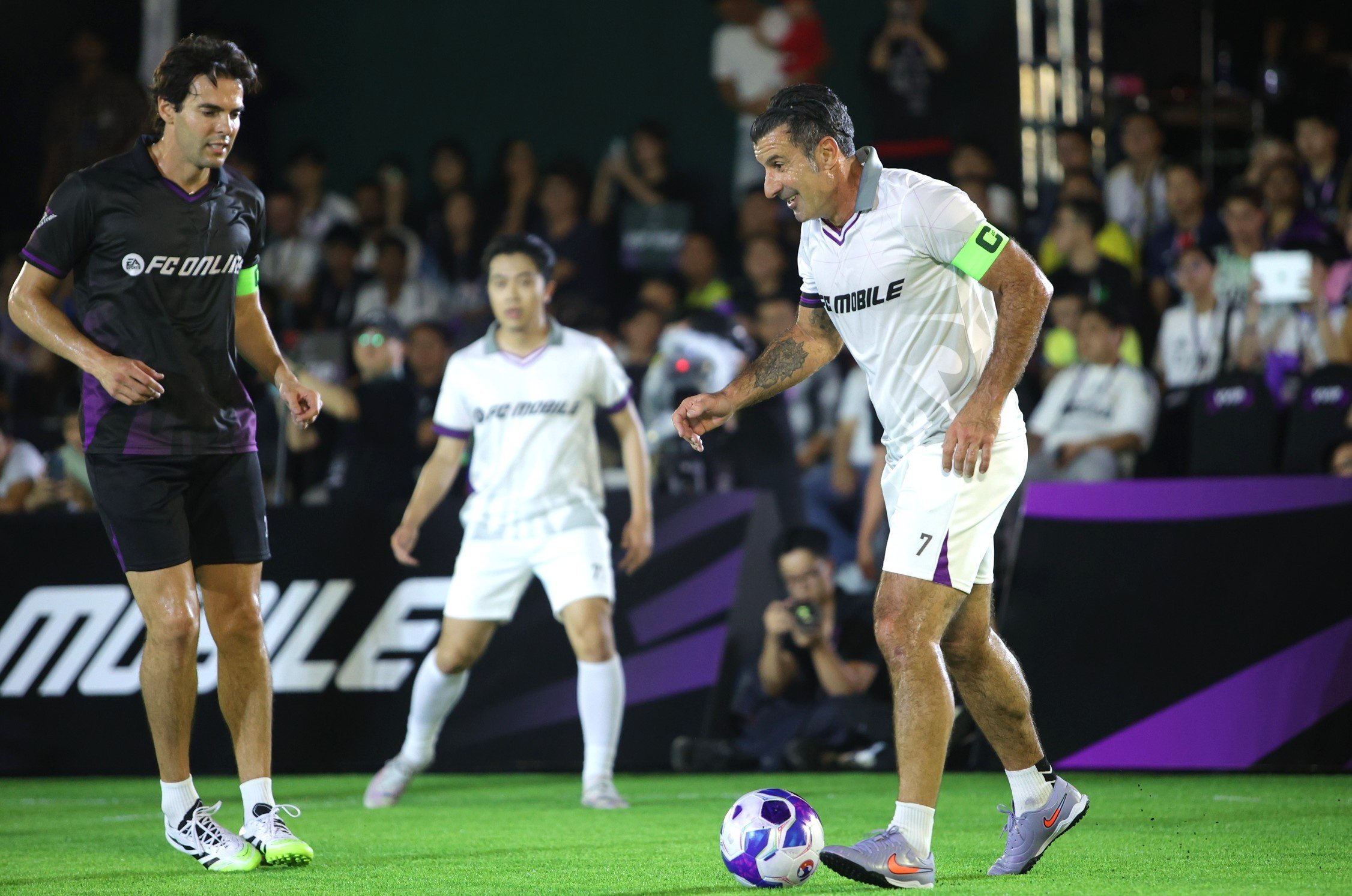 រូបថត Van Quyen Cong Vinh ១០ Van Quyen Cong Vinh anh 10