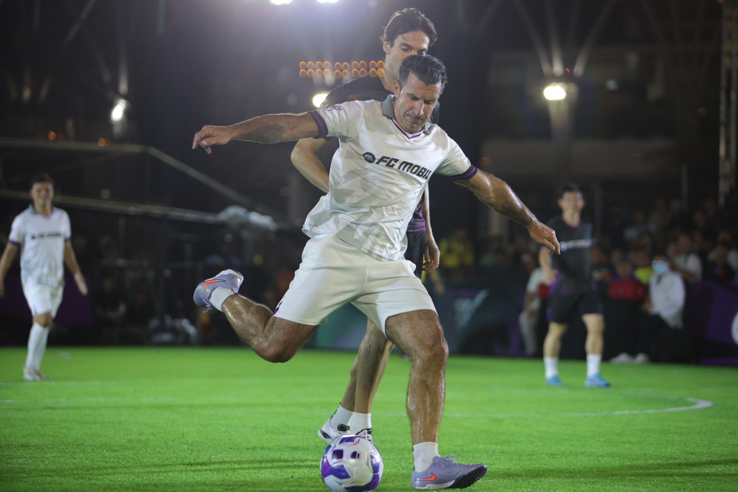 រូបថត Van Quyen Cong Vinh ១២ Van Quyen Cong Vinh anh 12