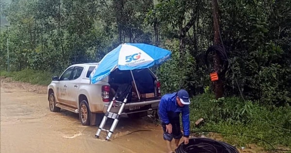 Chuyện của những người kết nối thông tin khi bão đi qua