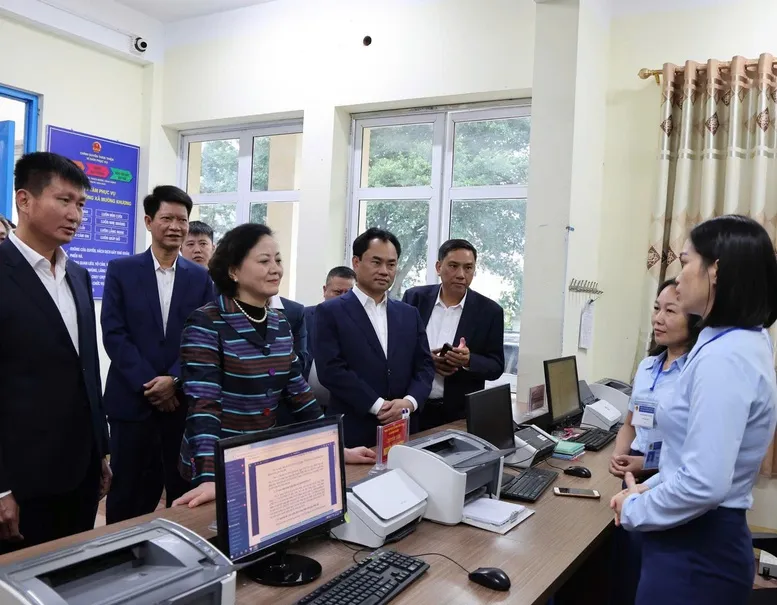 Phó Thủ tướng Phạm Thị Thanh Trà: Lấy người dân làm trung tâm trong quản trị xã hội - Ảnh 1.