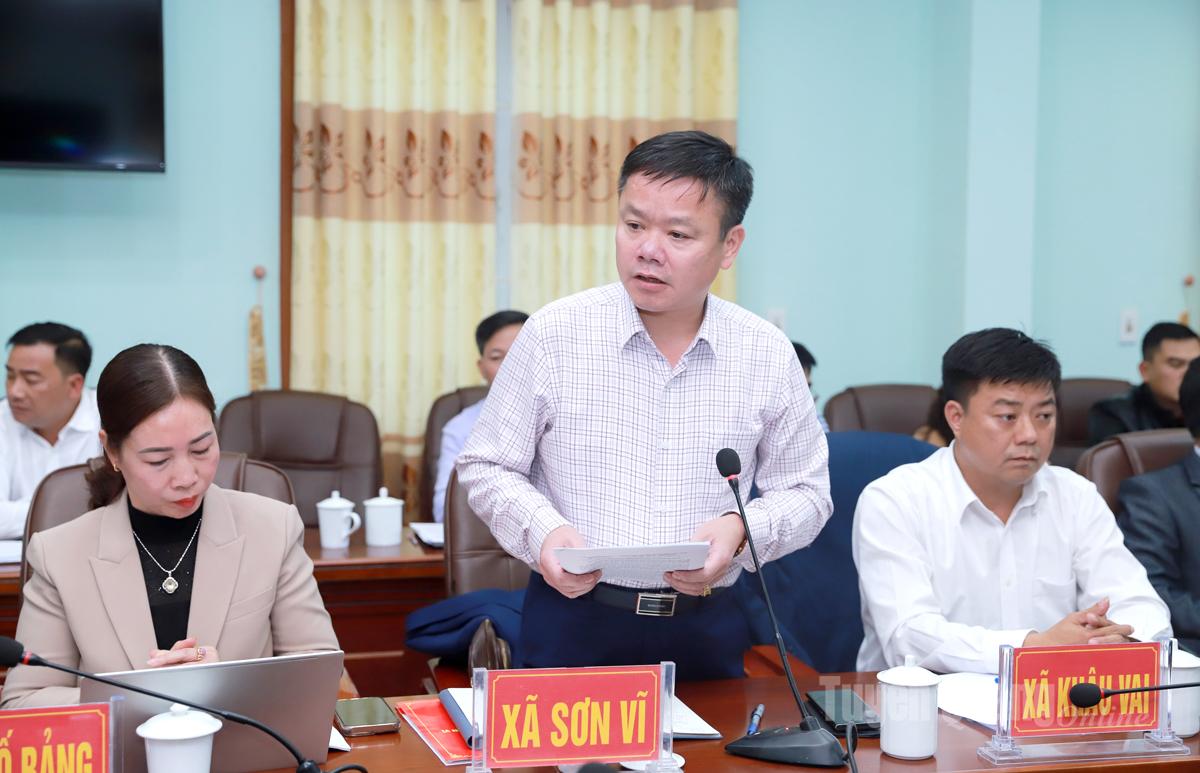 10. Kommunelederne i Son Vi foreslo at provinsen skulle legge vekt på å bevilge midler til oppgradering av veier og investere i bygging av kommunehovedkvarter.