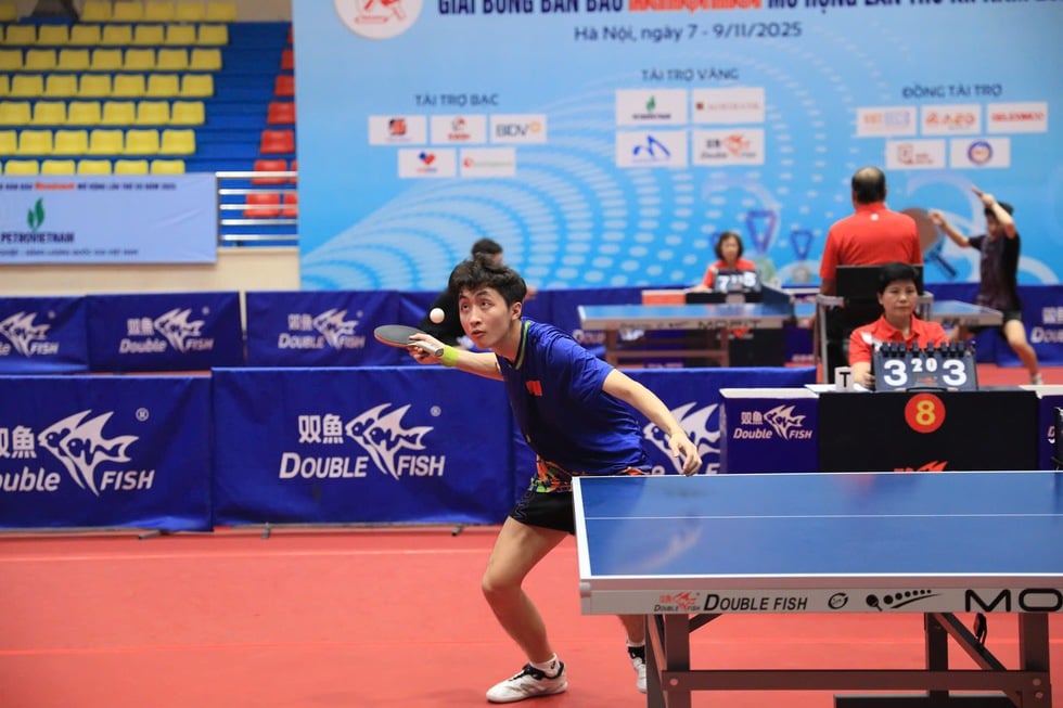 Tidningen Hanoi Moi organiserade framgångsrikt Hanoi Open Club bordtennisturnering - Foto 1. Báo Hà Nội mới tổ chức thành công giải bóng bàn các CLB Hà Nội mở rộng- Ảnh 1.