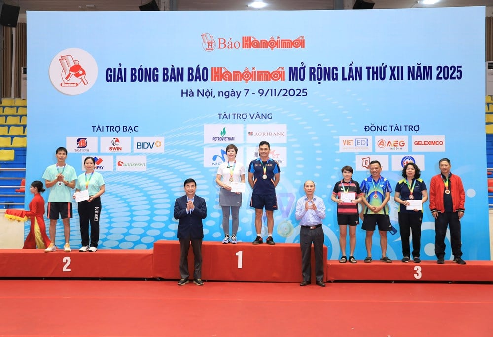 Vége a Hanoi Nyílt Asztalitenisz Klub Tornának, versenyben a Hanoi Moi Újság Kupáért - 1. kép