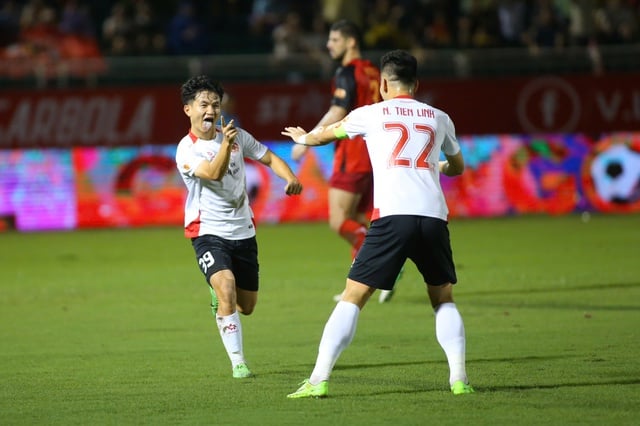 Ninh Bình ngược dòng khó tin, đánh bại đội CA TP.HCM: Hoàng Đức tuyệt hay, trận đấu cực đỉnh!- Ảnh 2.