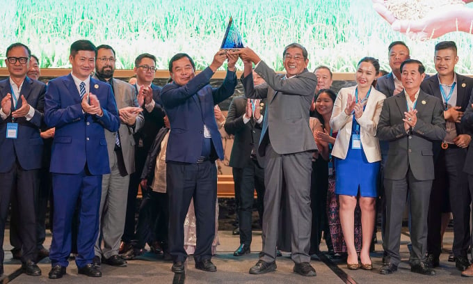 Gạo ST25 - Thành quả nghiên cứu khoa học Việt Nam tiếp tục giành giải “Gạo ngon nhất thế giới”- Ảnh 1.