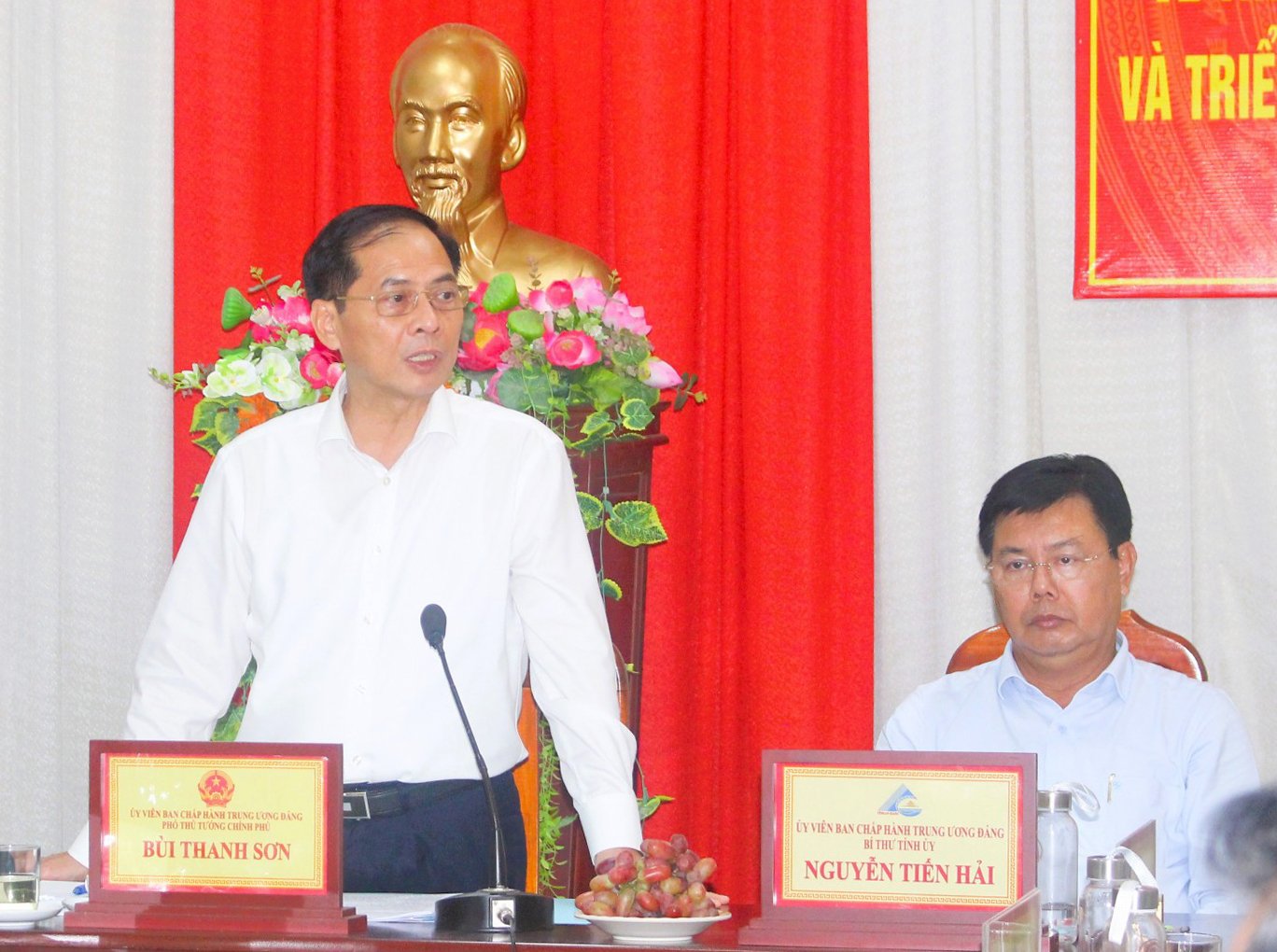 उप प्रधान मंत्री बुई थान सोन: एन गियांग को मेकांग डेल्टा क्षेत्र के लिए एक रणनीतिक संपर्क केंद्र बनाना