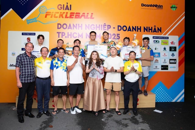 Tranh tài sôi nổi giải pickleball doanh nghiệp – doanh nhân TP.HCM 2025- Ảnh 3.
