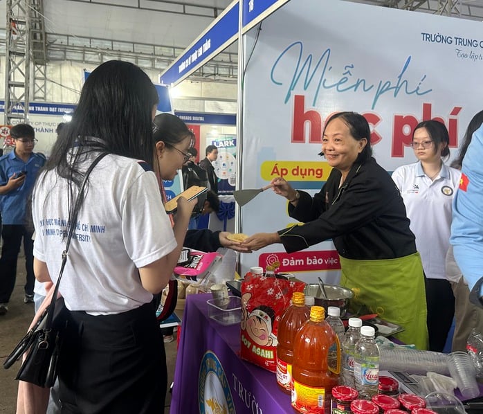 Những gian hàng độc đáo tại Job Link 2025 - Ảnh 1.