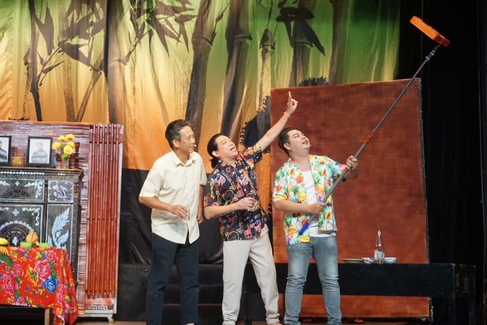 Khóc cười với Minh Nhí, Mai Ka, Lê Nam trong vở 