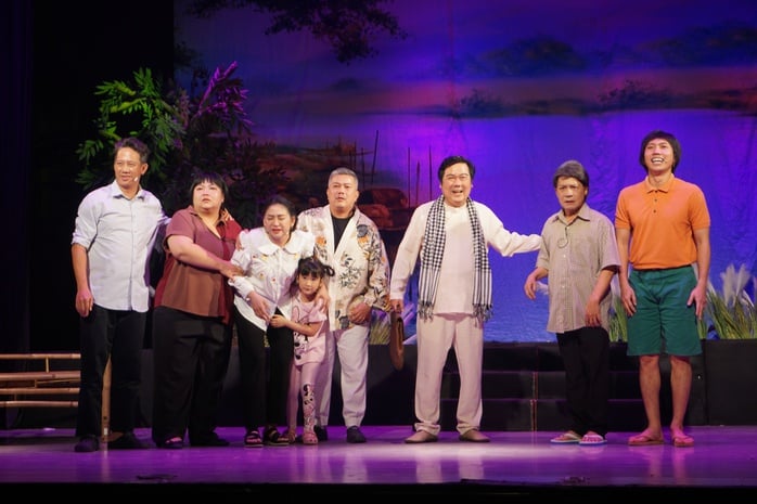 Khóc cười với Minh Nhí, Mai Ka, Lê Nam trong vở 