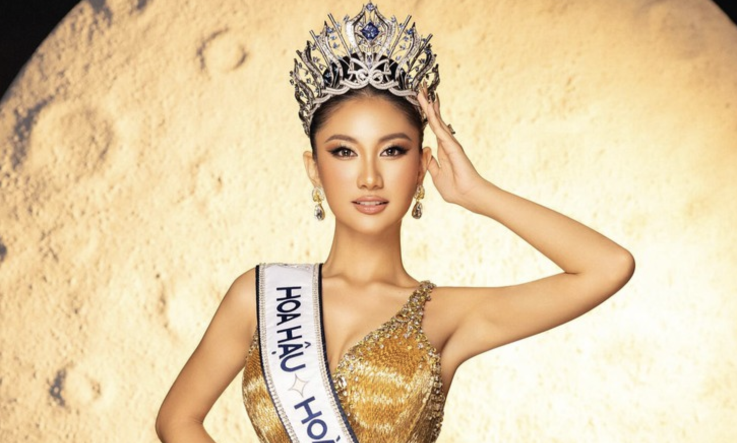 Miss Cosmo và Miss Charm diễn ra cuối năm tại Việt Nam