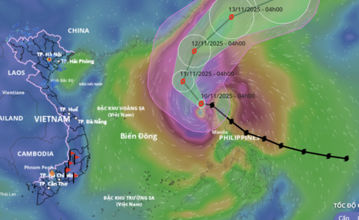 Bão Phượng Hoàng vào Biển Đông, trở thành cơn bão số 14