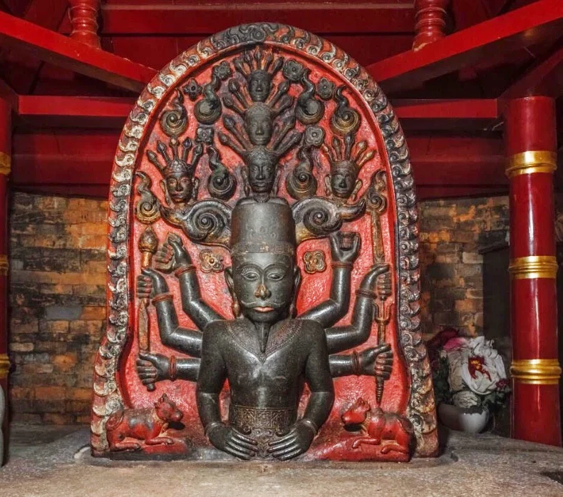 ការសង្គ្រោះរបស់ស្តេច Po Rome ។