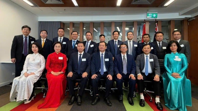 Делегація навчалася та відвідала Технологічний університет Сіднея (UTS), Сідней, Австралія.