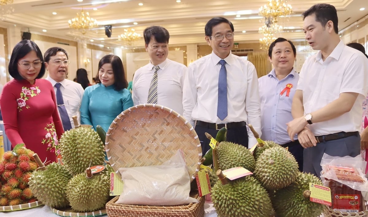 Chương trình 'Mỗi xã một sản phẩm' - OCOP được tỉnh Đồng Nai triển khai đồng bộ, góp phần khẳng định thương hiệu nông sản Đồng Nai và nâng cao thu nhập cho người dân nông thôn. Ảnh: Tường Tú.