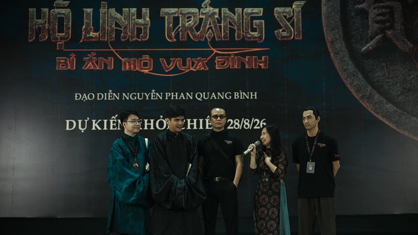 ក្រុមទីប្រឹក្សាប្រវត្តិសាស្ត្រ និងអគ្គនាយក BHD លោក Ngo Thi Bich Hanh។ (រូបថត៖ BHD)