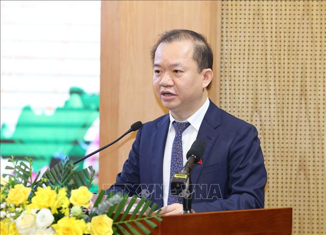 ছবির ক্যাপশন