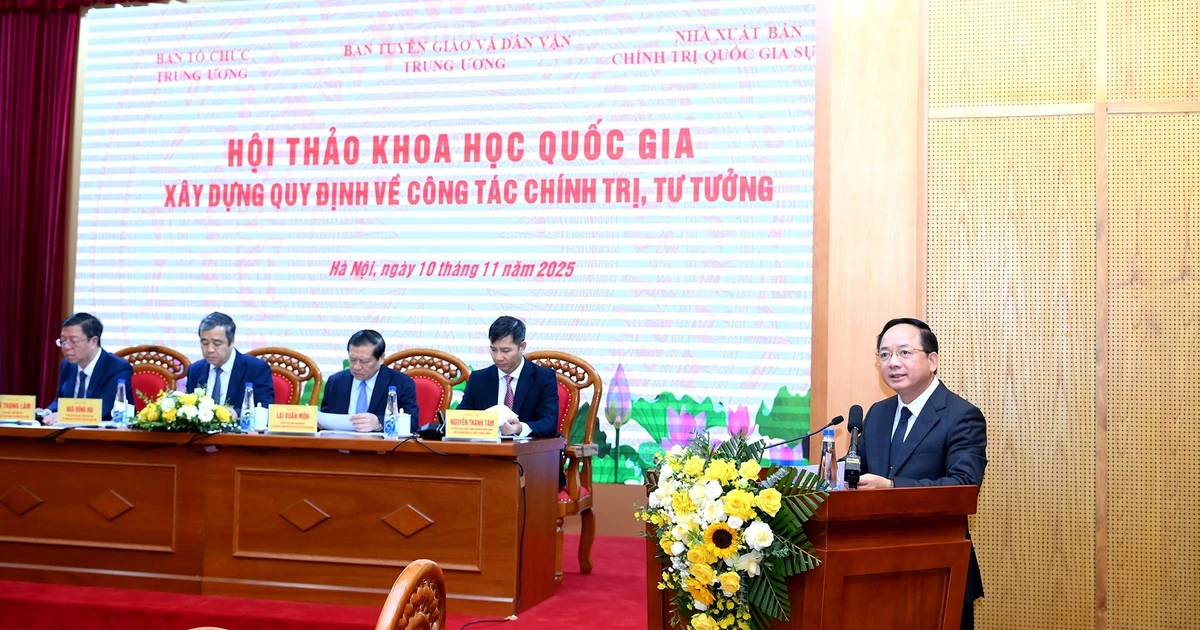 [Ảnh] Hội thảo Khoa học quốc gia "Xây dựng quy định về công tác chính trị, tư tưởng"