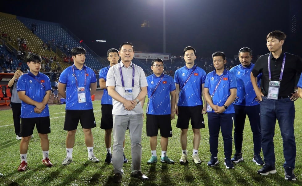 Lộ diện trưởng đoàn mát tay U.23 Việt Nam dự giải đấu cực hấp dẫn ở Trung Quốc- Ảnh 2.