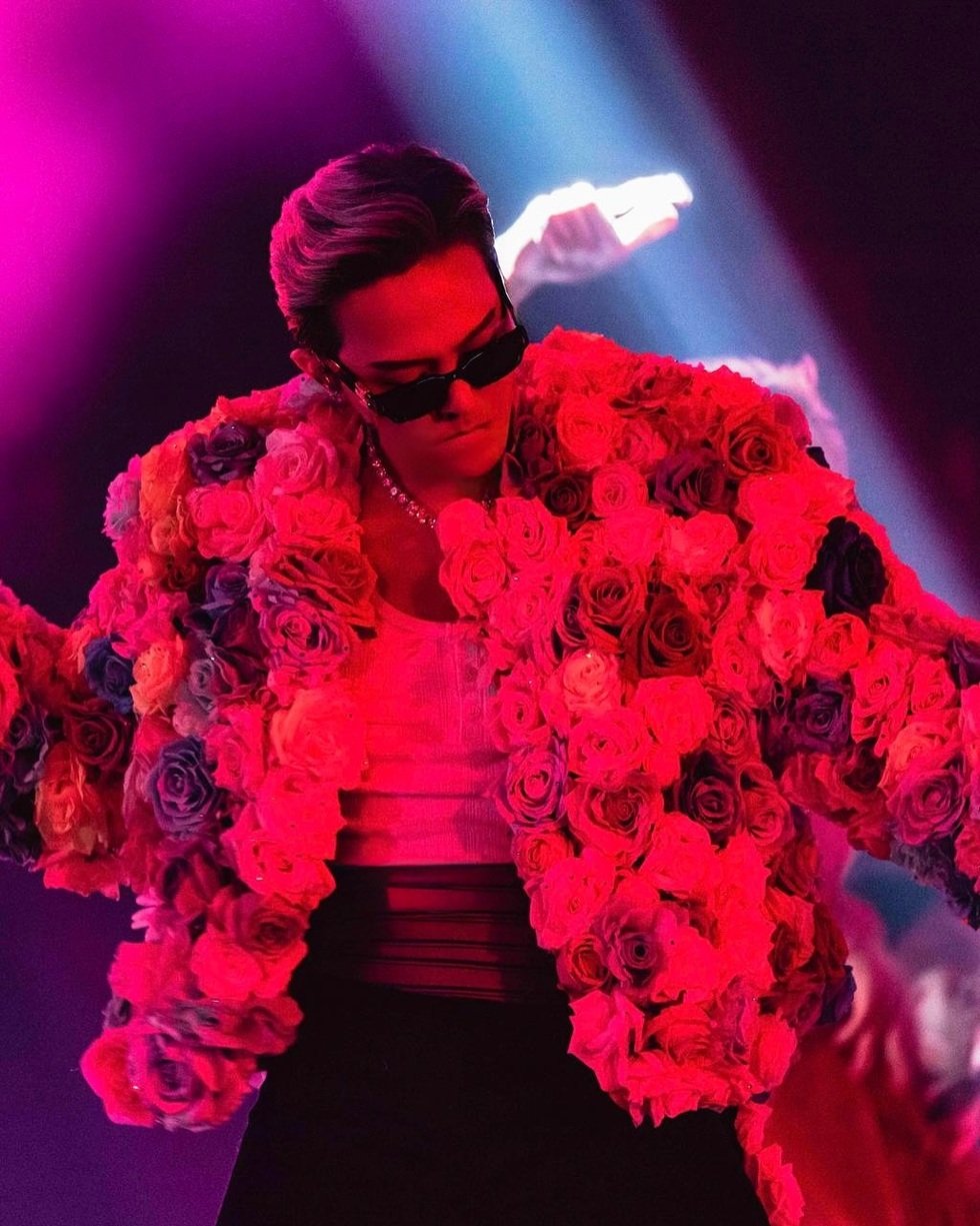 Gần 100.000 fan “cháy” cùng G-Dragon tại Việt Nam: Dấu ấn ông hoàng Kpop - 2