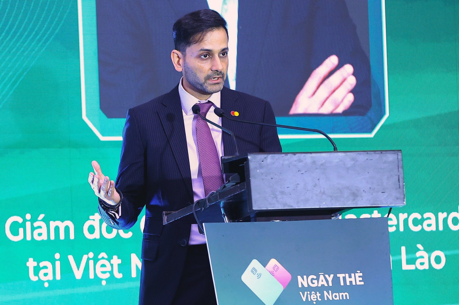 Figur 1 Sharad Jain, landschef för Mastercard i Vietnam, Kambodja och Laos.jpg