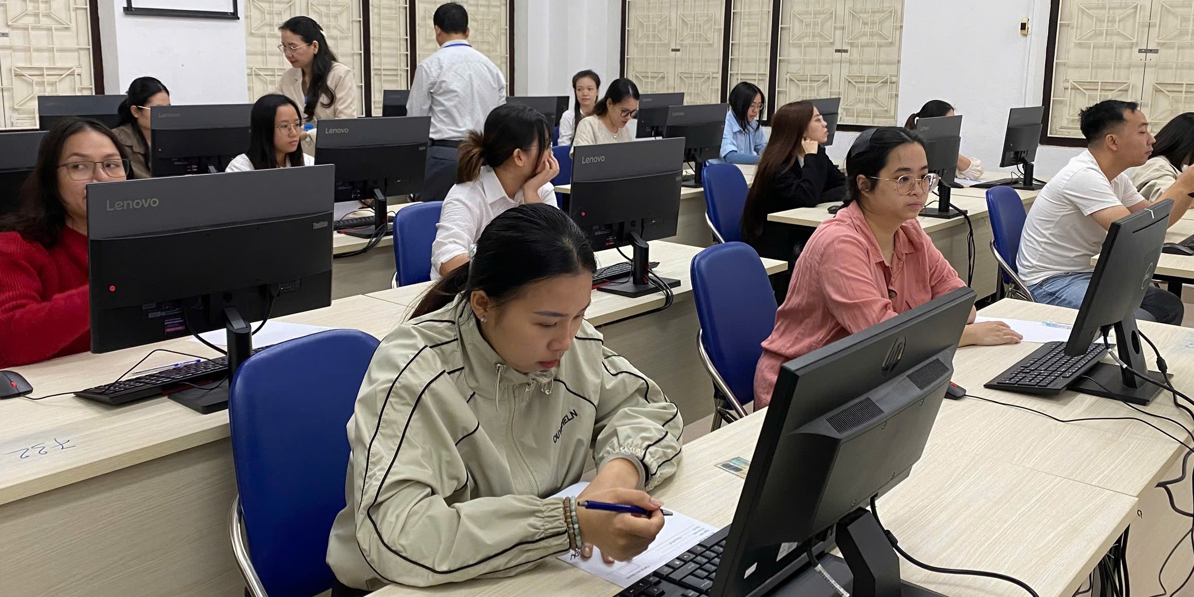 40 thí sinh trúng tuyển kỳ thi công chức thành phố Huế năm 2025