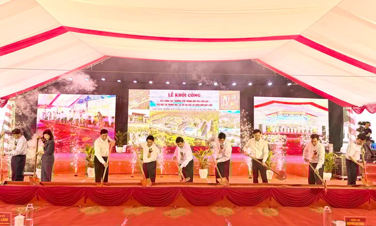 Phó Thủ tướng Nguyễn Chí Dũng dự Lễ Khởi công xây trường học tại xã biên giới tỉnh Tuyên Quang- Ảnh 3.