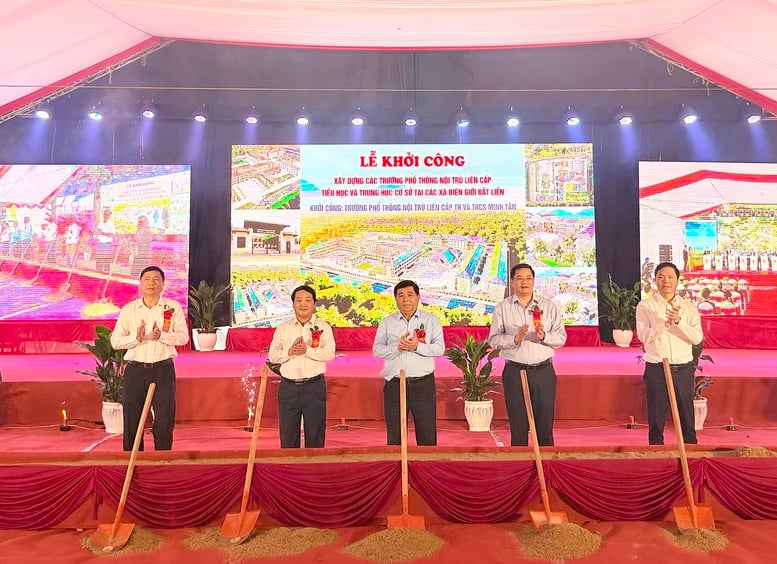 Phó Thủ tướng Nguyễn Chí Dũng dự Lễ Khởi công xây trường học tại xã biên giới tỉnh Tuyên Quang- Ảnh 4.