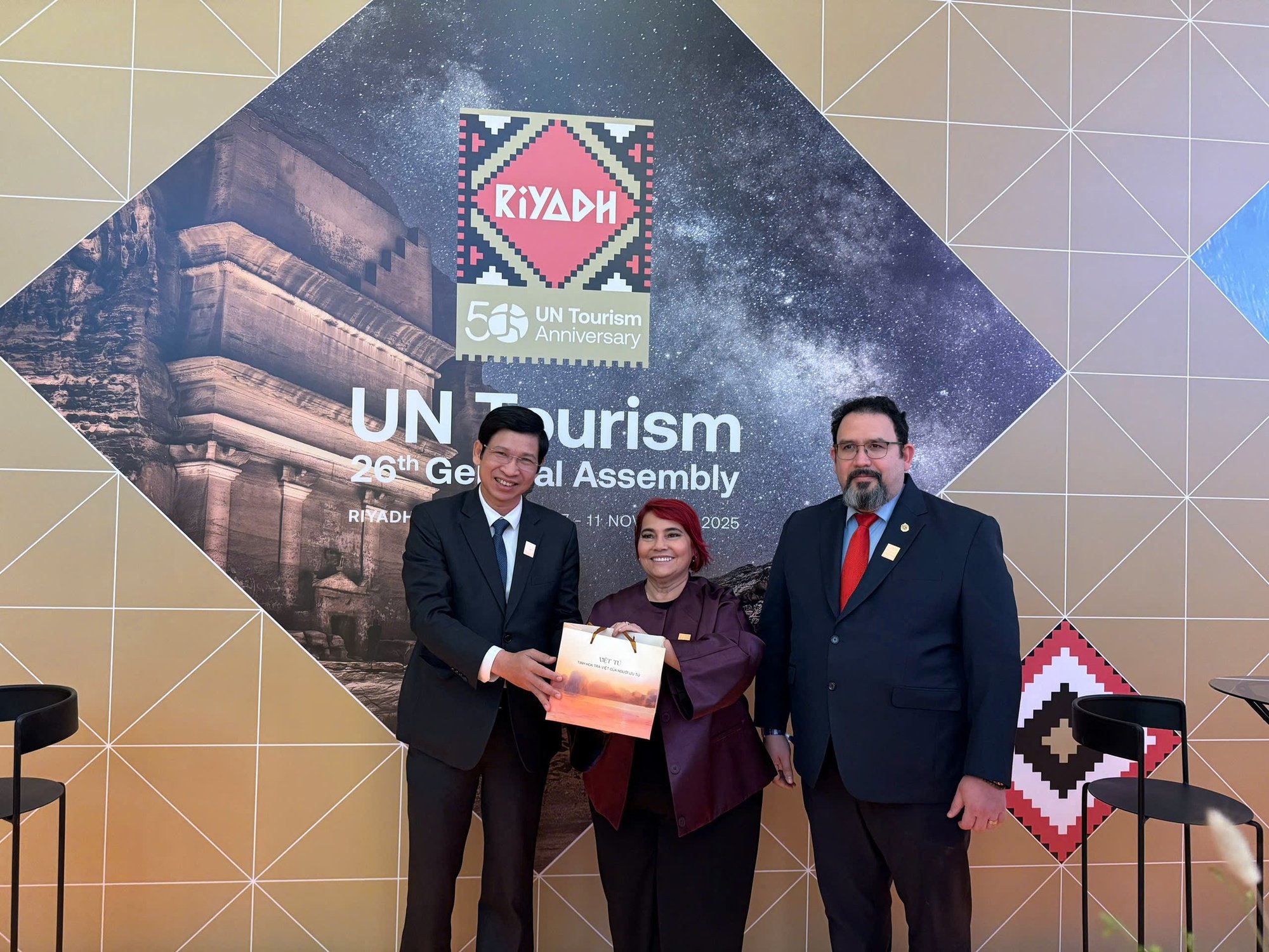 Việt Nam - Venezuela tăng cường hợp tác phát triển du lịch song phương - Ảnh 2.