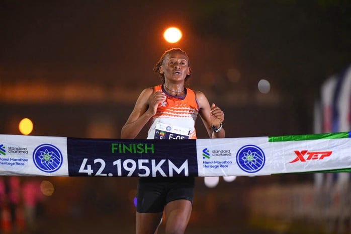 Màn so tài hấp dẫn giữa Huỳnh Anh Khôi, Nguyễn Văn Lai, Phạm Thị Hồng Lệ với các elite quốc tế - Ảnh 3.