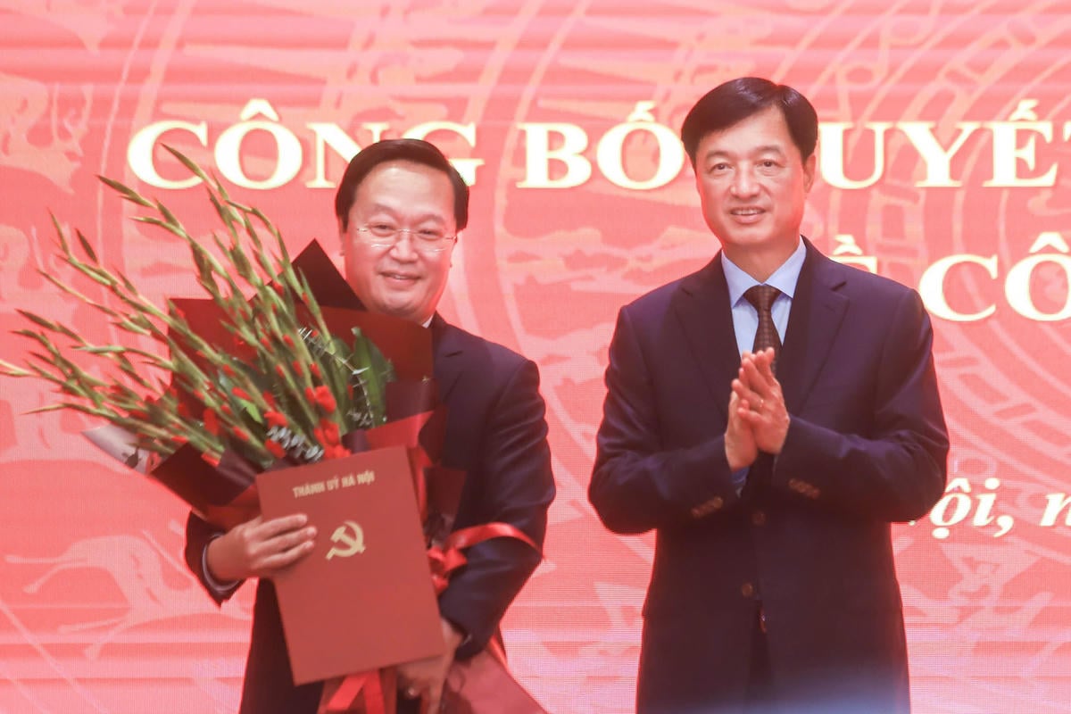 Секретарь провинциального партийного комитета Нге Ан назначен заместителем секретаря Ханойского партийного комитета. Bí thư Tỉnh ủy Nghệ An được chỉ định giữ chức Phó Bí thư Thành ủy Hà Nội