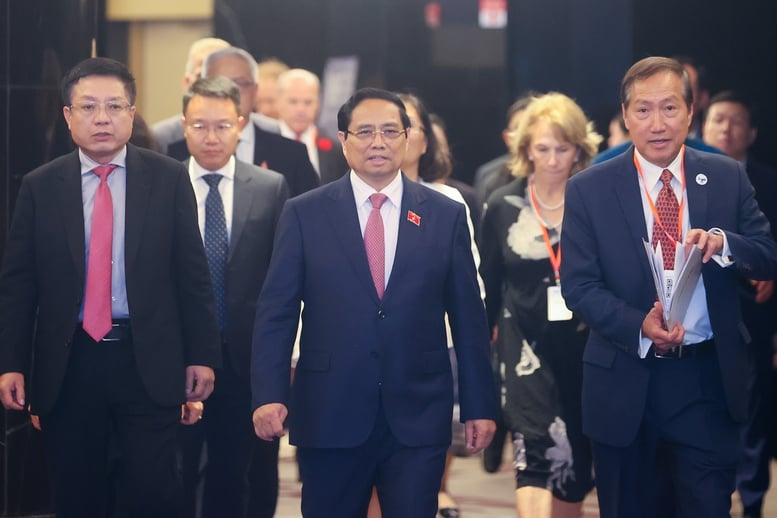 Thủ tướng: Chuyển đổi, tìm kiếm và kiến tạo động lực tăng trưởng mới là khách quan và tất yếu- Ảnh 1.