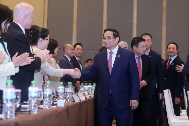 Thủ tướng: Chuyển đổi, tìm kiếm và kiến tạo động lực tăng trưởng mới là khách quan và tất yếu- Ảnh 2.