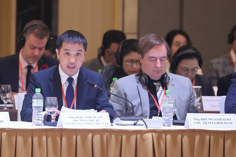 Thủ tướng: Chuyển đổi, tìm kiếm và kiến tạo động lực tăng trưởng mới là khách quan và tất yếu- Ảnh 6.