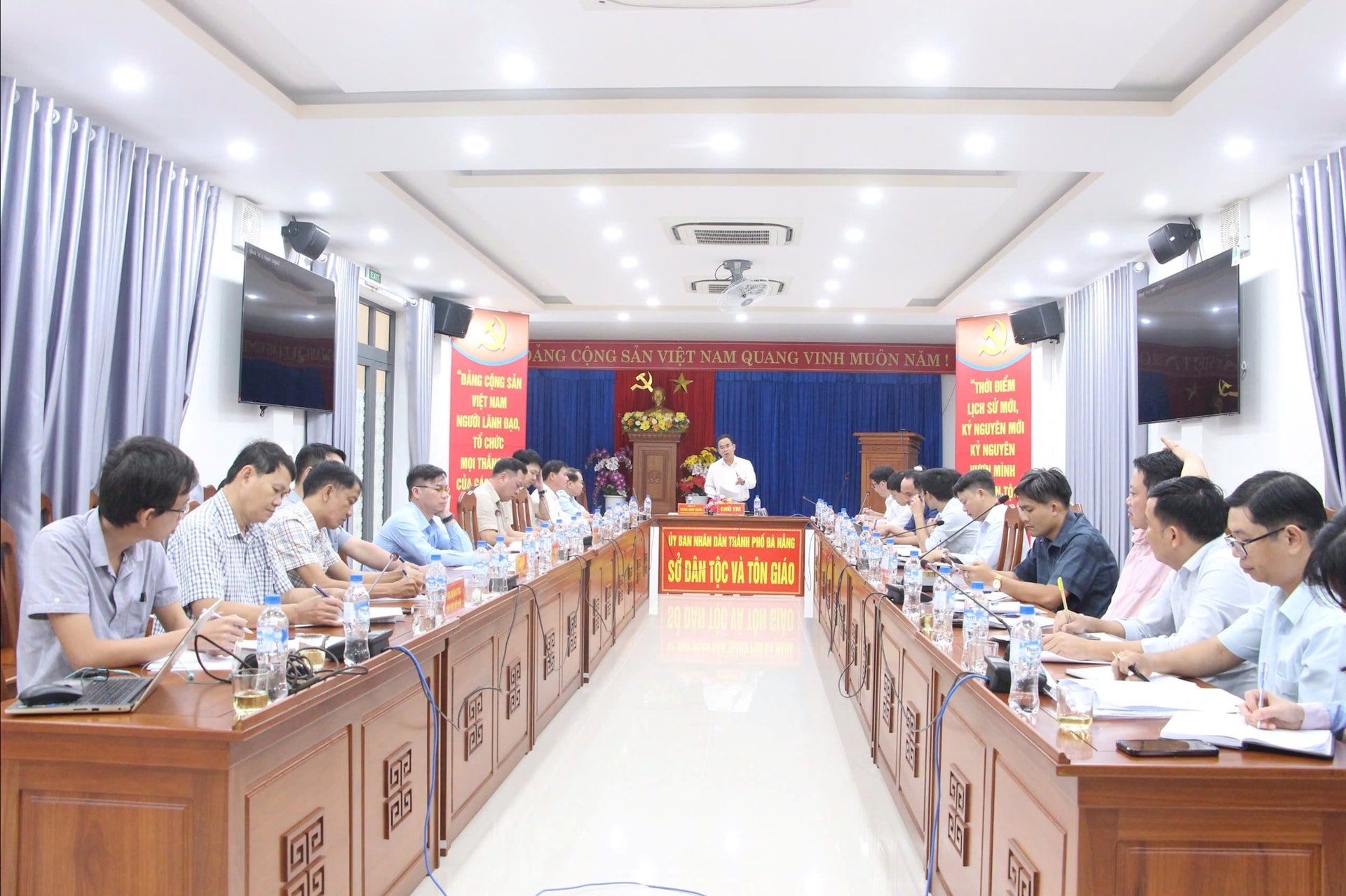 Biträdande Tran Anh Tuan 1