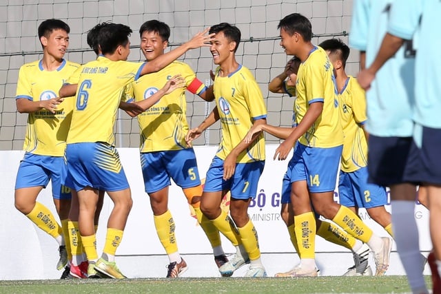 Bảng C tử thần, đội Trường ĐH Thủy Lợi đại chiến Trường ĐH Đồng Tháp- Ảnh 3.