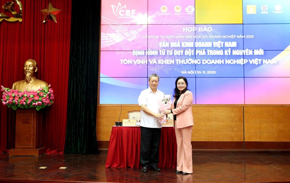 ບັນດາ​ຄຸນຄ່າ​ວັດທະນະທຳ​ວິ​ສາ​ຫະກິດ​ຫວຽດນາມ ​ໄດ້​ຮັບ​ການ​ປະກາດ - ຮູບ​ທີ 6