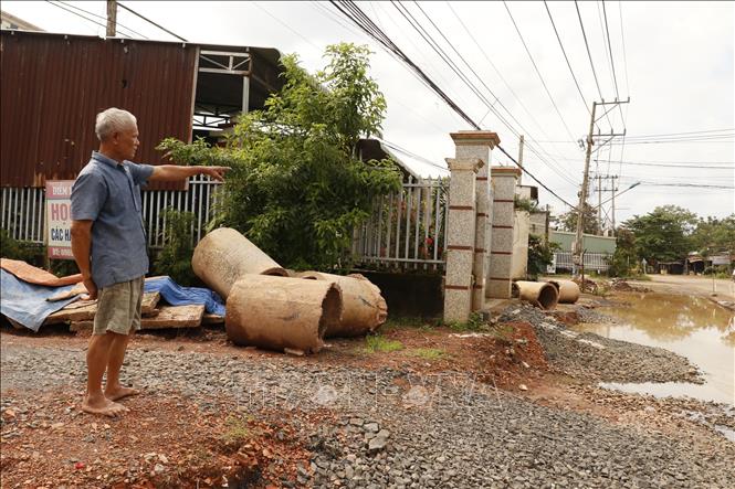 ຄຳບັນຍາຍຮູບ