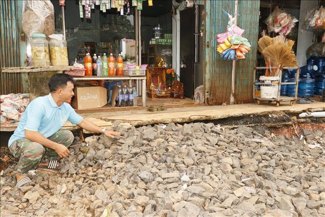 ຄຳບັນຍາຍຮູບ