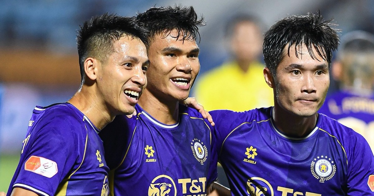 Nam Định - Hà Nội (Hết hiệp 1) 1-1: Xuân Mạnh lập siêu phẩm vô lê