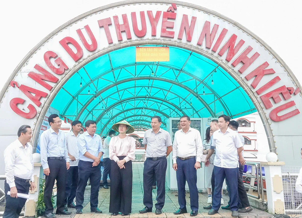 Anpassa och lägg till många aktiviteter för att öka attraktionskraften hos Can Thos flodkulturfestival