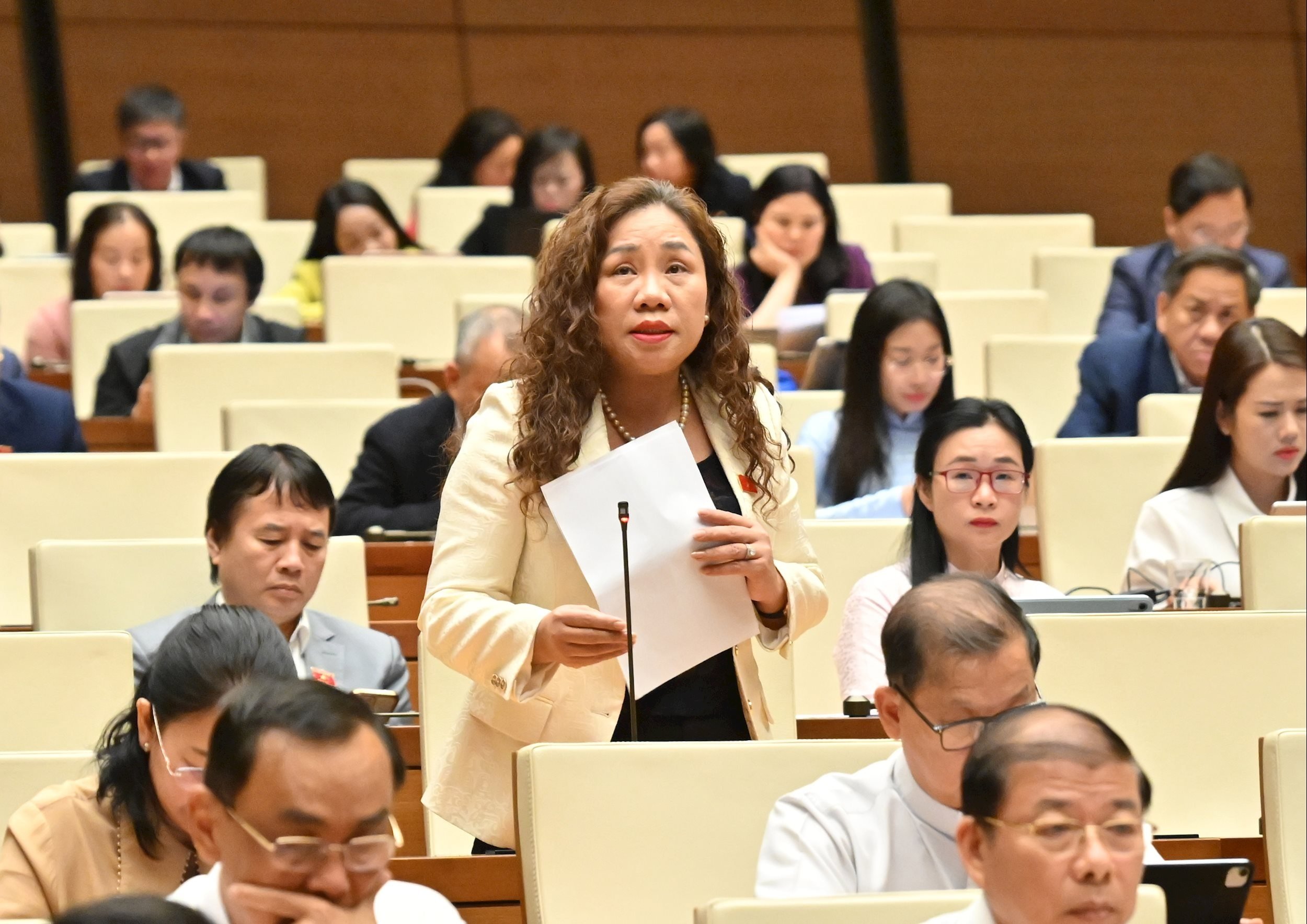 ຜູ້​ແທນ​ສະ​ພາ​ແຫ່ງ​ຊາດ ເຈີ່ນ​ທິ​ຫຽນ (ນິງບິ່ງ)VQK_8854