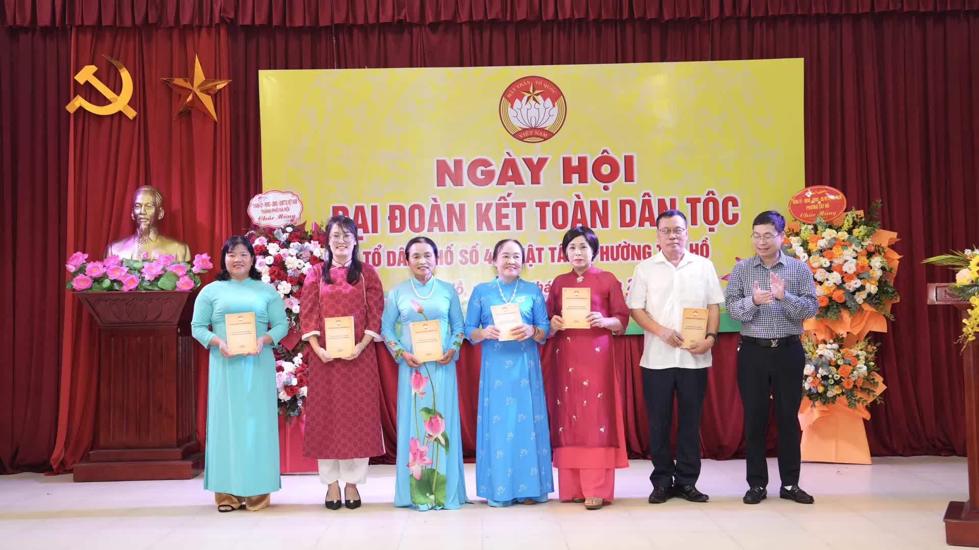 Phường Tây Hồ: Sôi nổi Ngày hội Đại đoàn kết toàn dân tộc khu dân cư số 4- Ảnh 7.