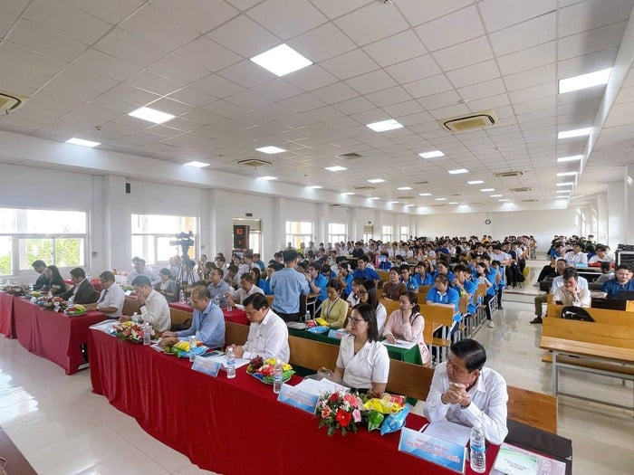 Cần Thơ: Hội thi phòng, chống tác hại thuốc lá trong trường học năm 2025- Ảnh 1.